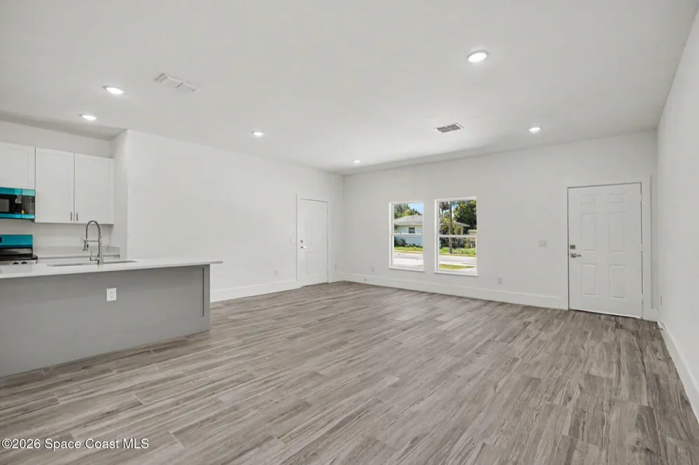19 Travis Street #101 Cocoa, FL 32922