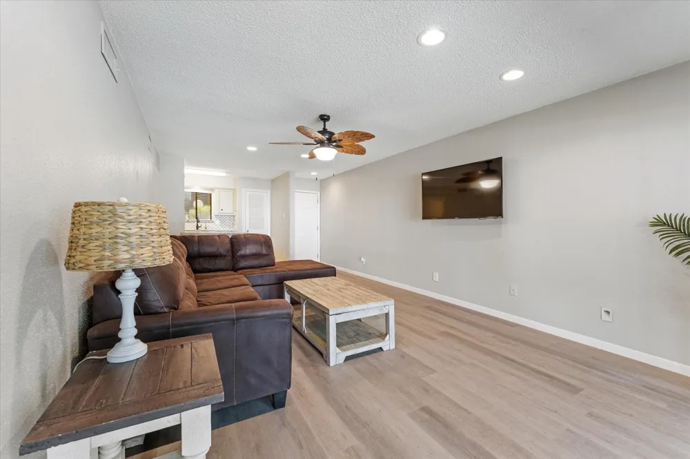 12100 Melville Drive #409D Montgomery, TX 77356
