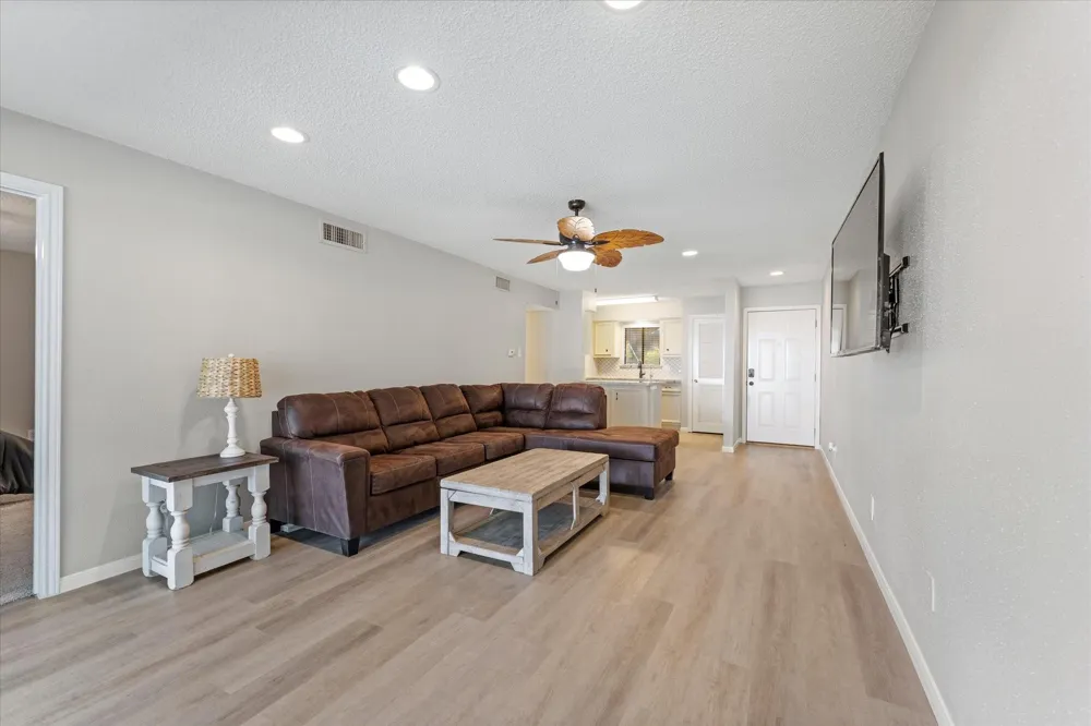 12100 Melville Drive #409D Montgomery, TX 77356