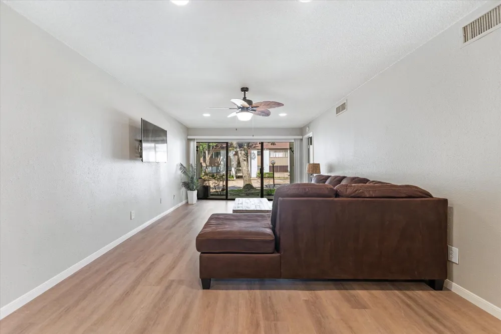 12100 Melville Drive #409D Montgomery, TX 77356