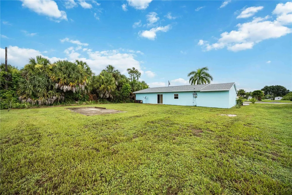 19367 EDGEWATER DRIVE Port Charlotte, FL 33948