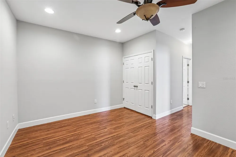 502 S LINCOLN AVENUE Tampa, FL 33609