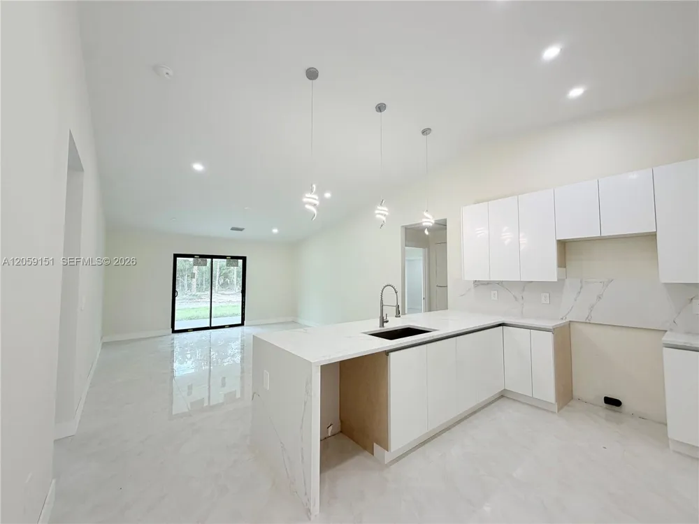 1216 James Ave Lehigh Acres, FL 33972