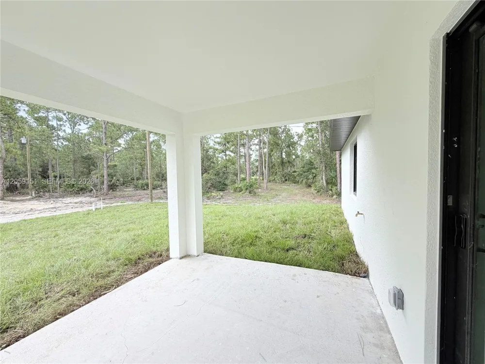 1216 James Ave Lehigh Acres, FL 33972