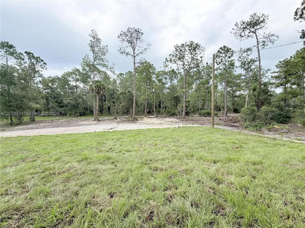 1216 James Ave Lehigh Acres, FL 33972