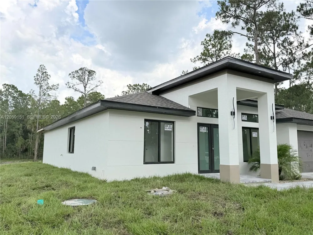 1216 James Ave Lehigh Acres, FL 33972