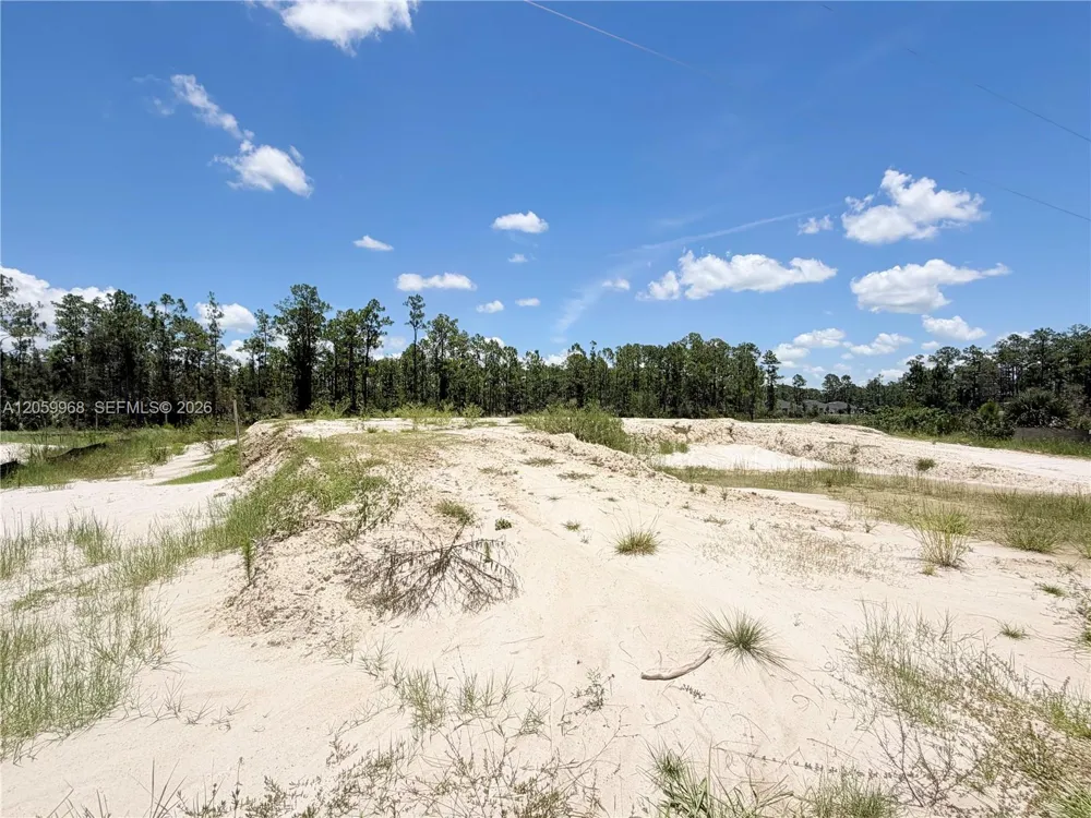 1942 Victor Ln Lehigh Acres, FL 33972