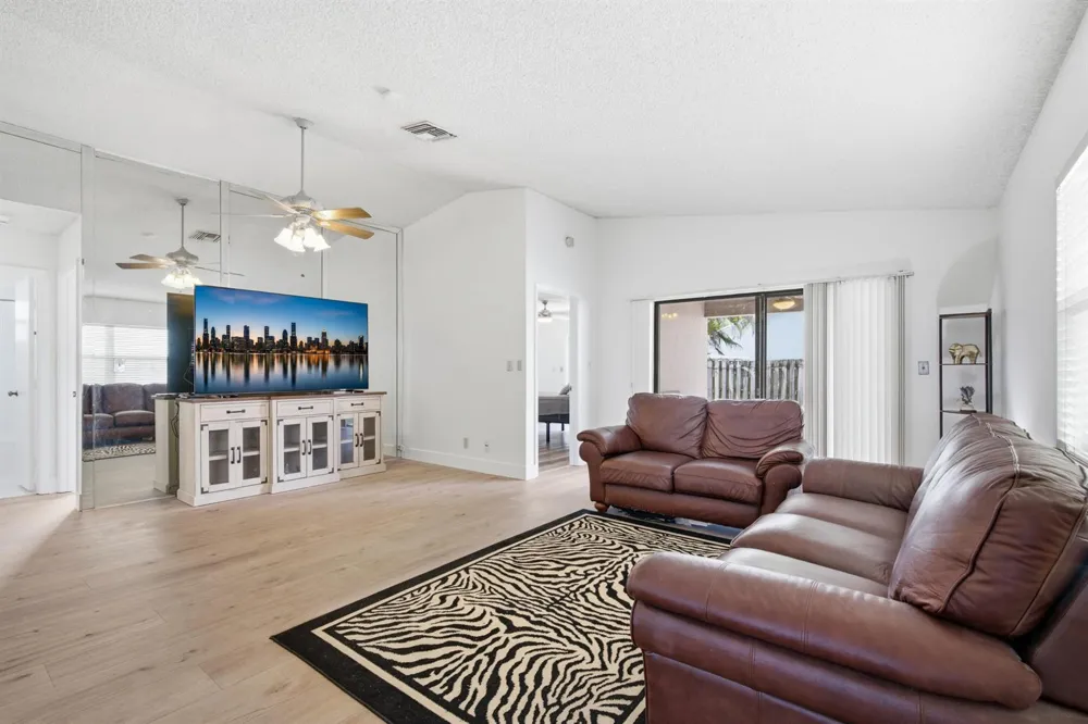 8300 SW 41ST STREET Davie, FL 33328