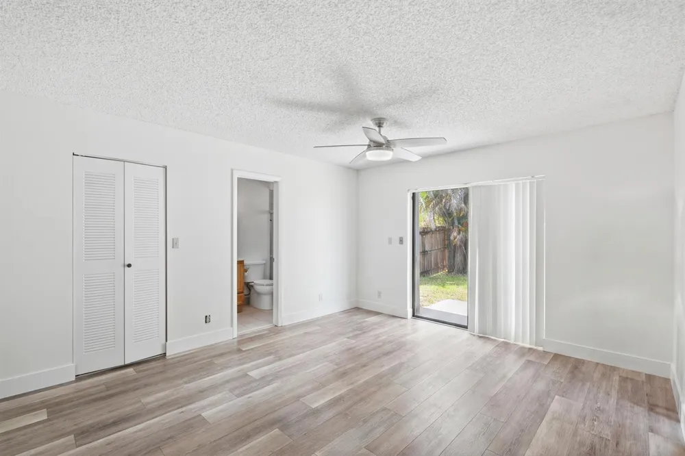 8300 SW 41ST STREET Davie, FL 33328