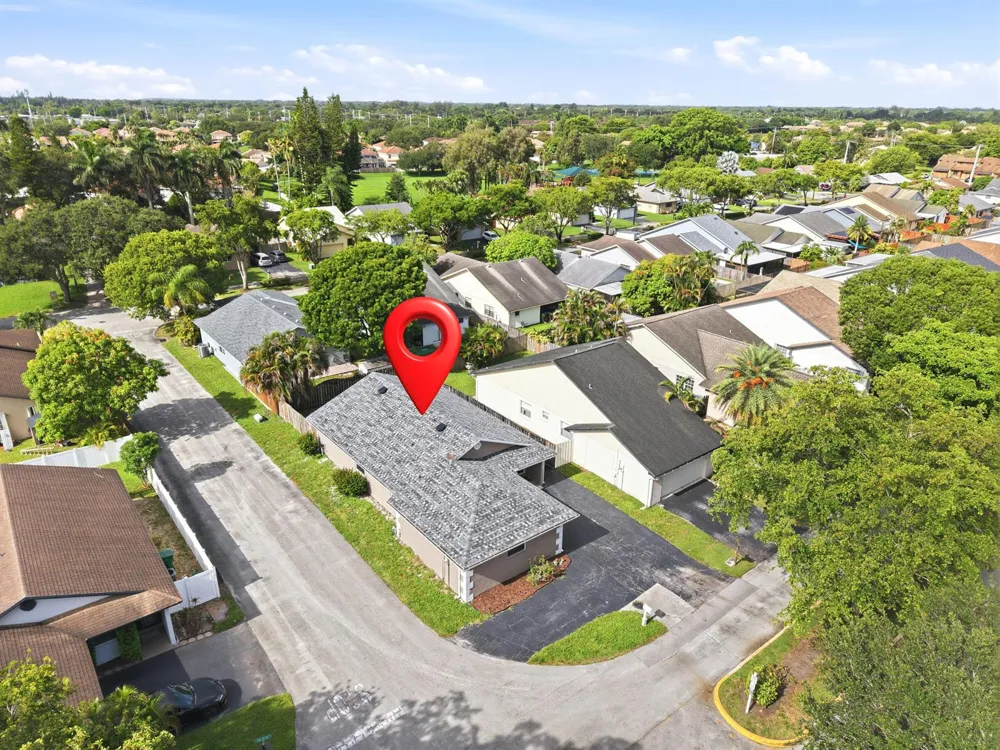 8300 SW 41ST STREET Davie, FL 33328