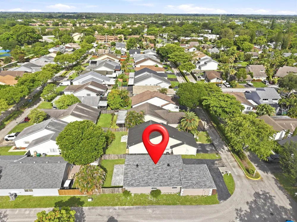 8300 SW 41ST STREET Davie, FL 33328