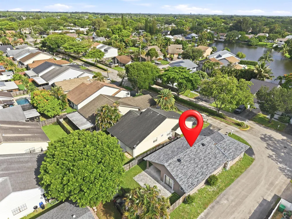 8300 SW 41ST STREET Davie, FL 33328