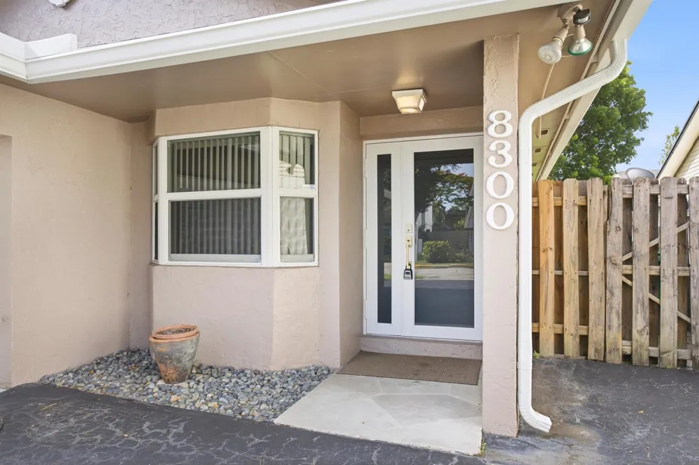 8300 SW 41ST STREET Davie, FL 33328