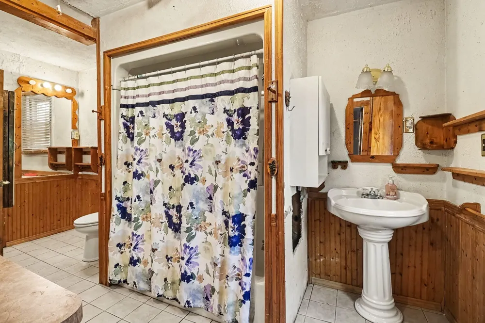 263 10th Street Manistee, MI 49660