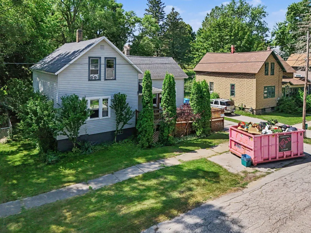 263 10th Street Manistee, MI 49660