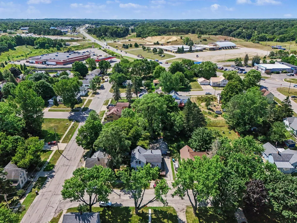 263 10th Street Manistee, MI 49660