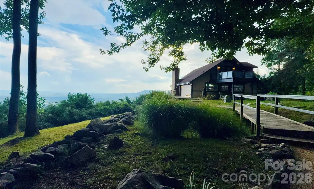 370 Mountain Side Drive Columbus, NC 28722