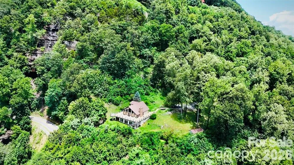 370 Mountain Side Drive Columbus, NC 28722