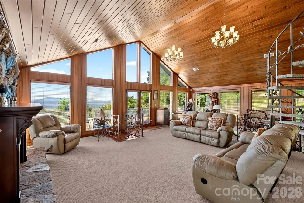 370 Mountain Side Drive Columbus, NC 28722