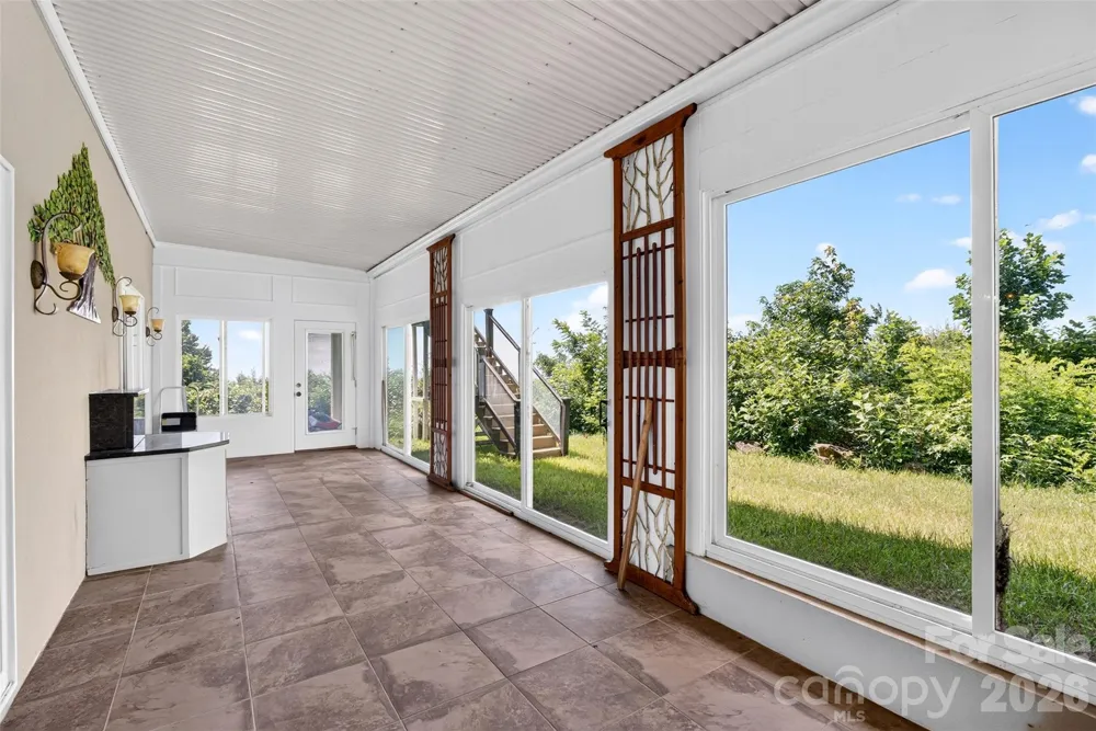 370 Mountain Side Drive Columbus, NC 28722