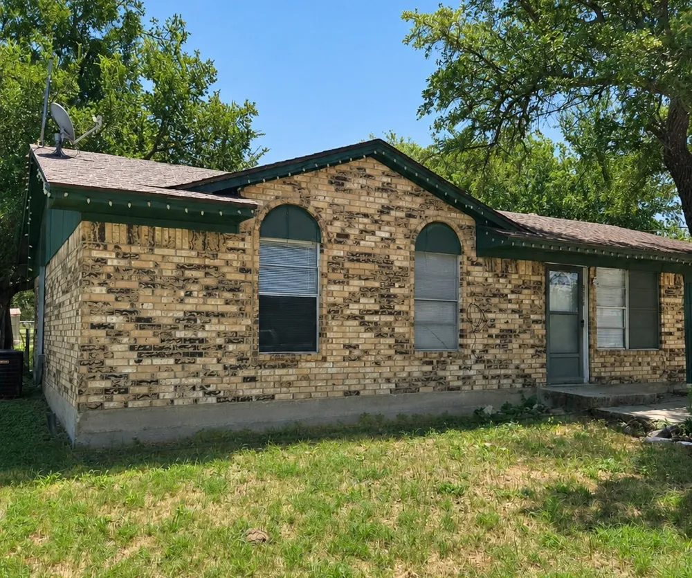 8018 County Road 564 Brownwood, TX 76801