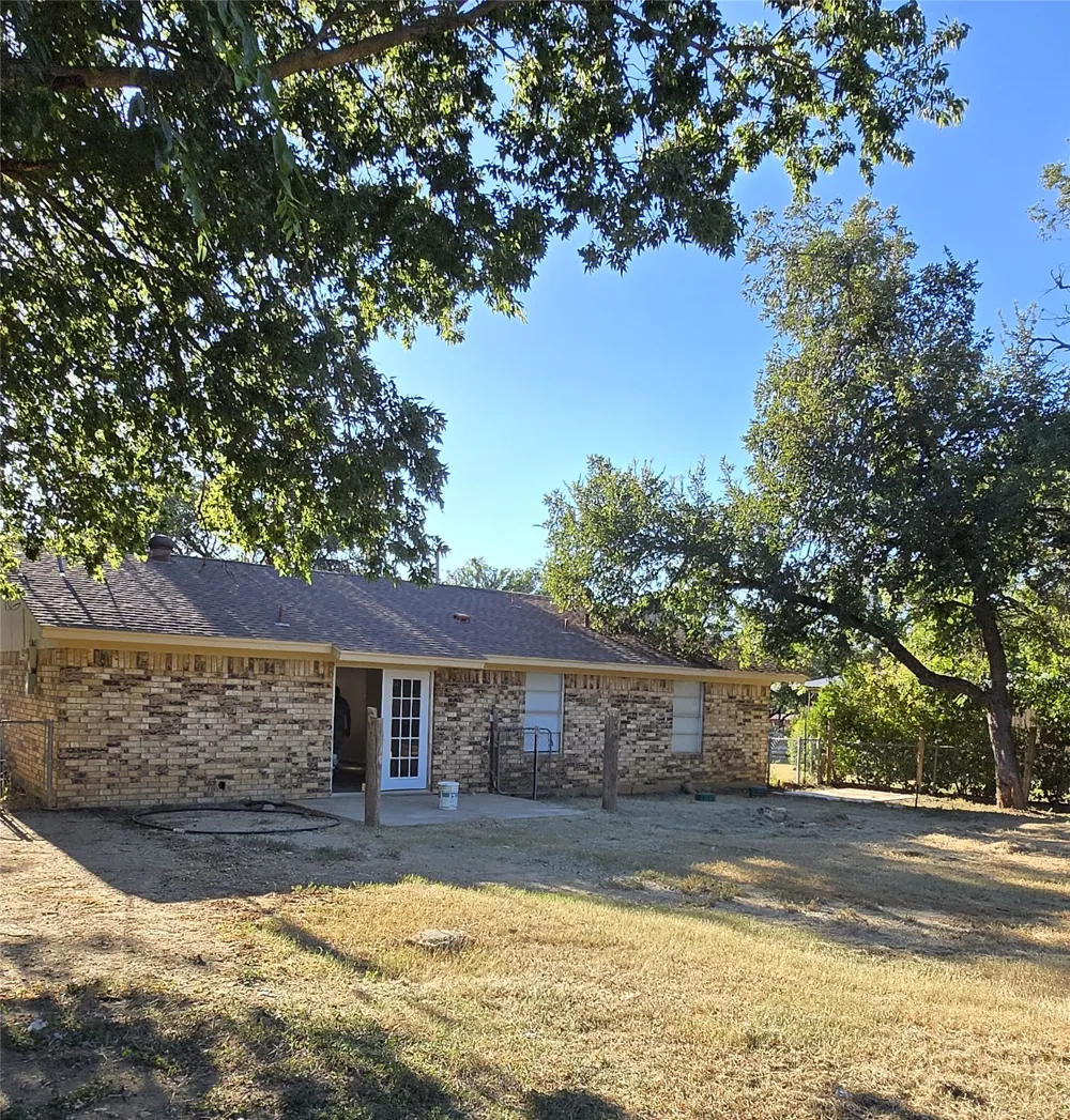 8018 County Road 564 Brownwood, TX 76801