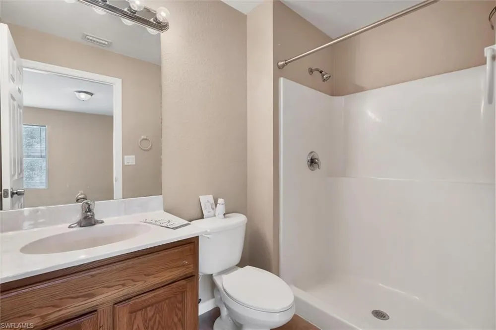 5257 Leeds Road Fort Myers, FL 33907