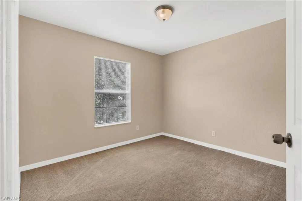 5257 Leeds Road Fort Myers, FL 33907