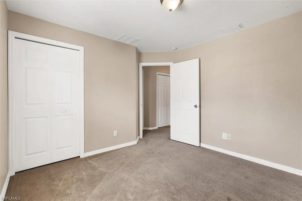 5257 Leeds Road Fort Myers, FL 33907