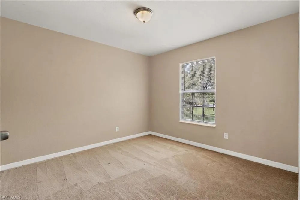 5257 Leeds Road Fort Myers, FL 33907