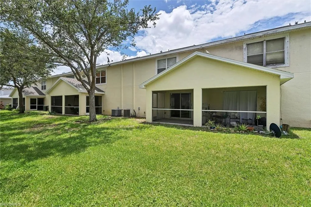 5257 Leeds Road Fort Myers, FL 33907
