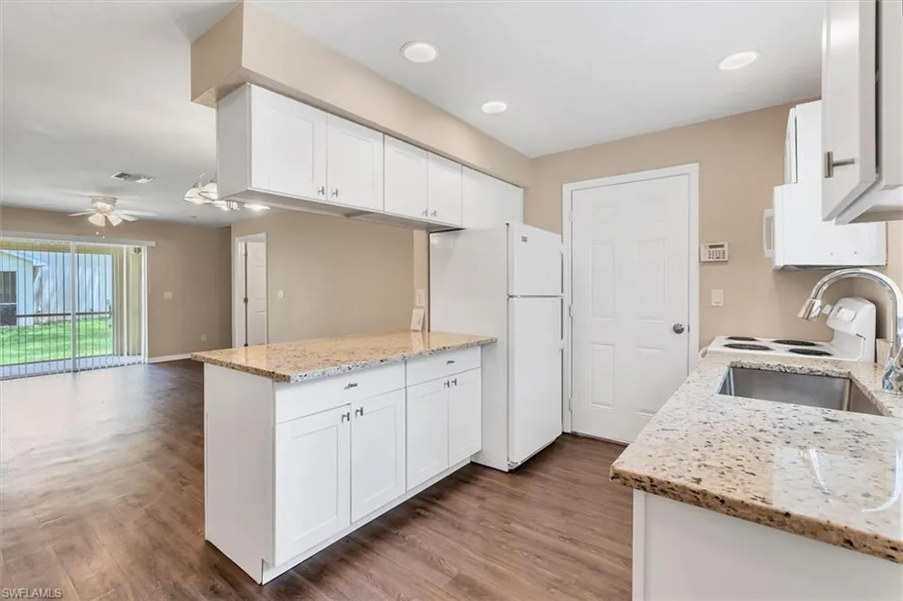 5257 Leeds Road Fort Myers, FL 33907