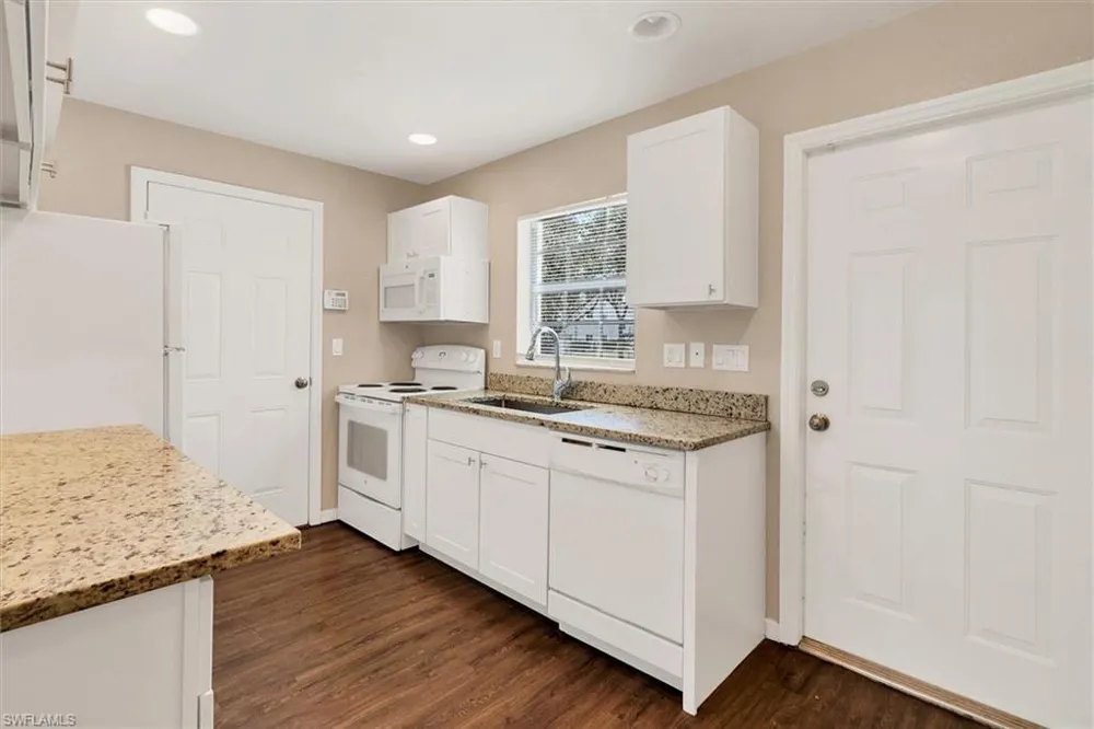 5257 Leeds Road Fort Myers, FL 33907