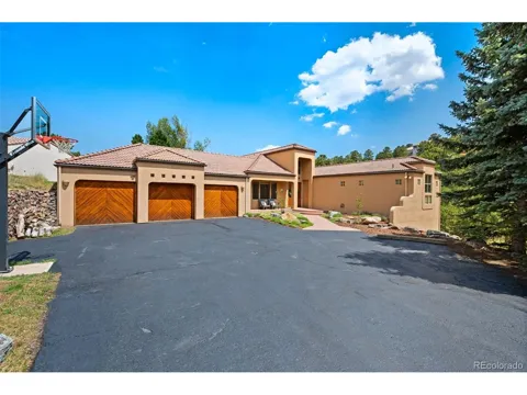 988 Eastwood Drive