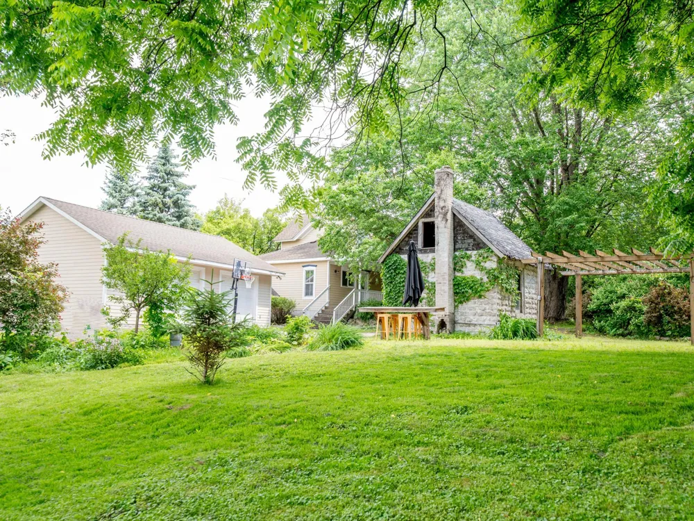 1603 Dodd Road Mendota Heights, MN 55118