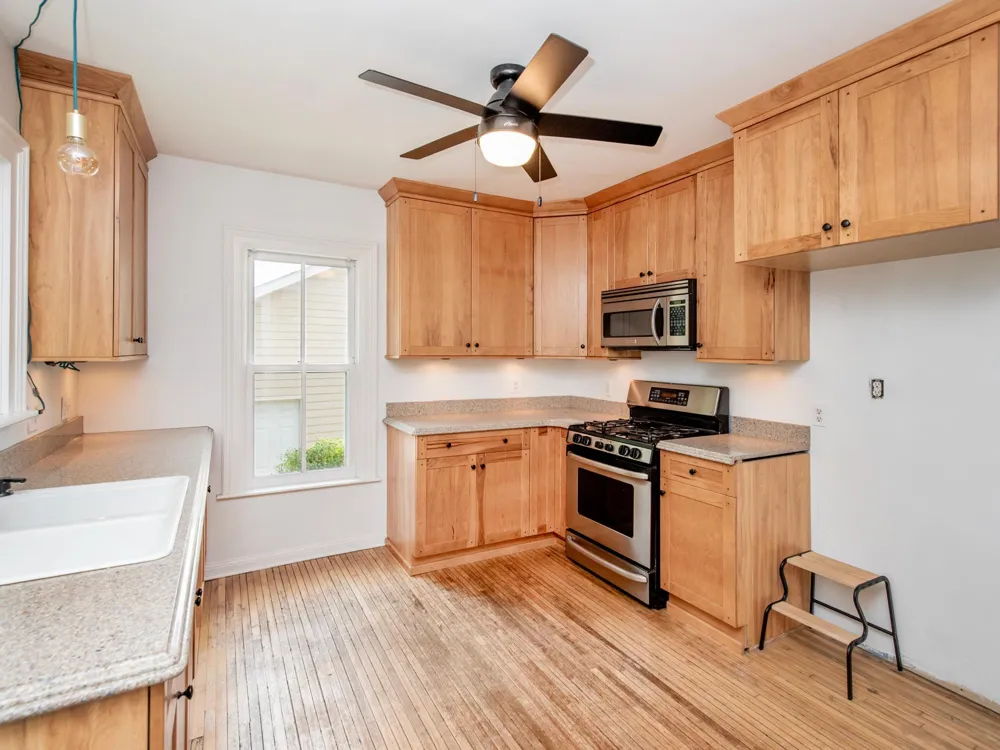 1603 Dodd Road Mendota Heights, MN 55118
