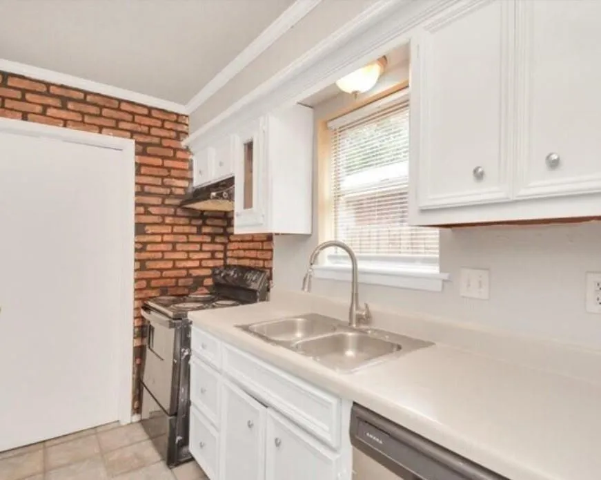 4803 Beechaven Street Houston, TX 77053