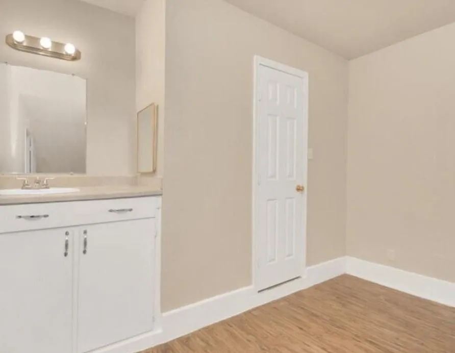 4803 Beechaven Street Houston, TX 77053