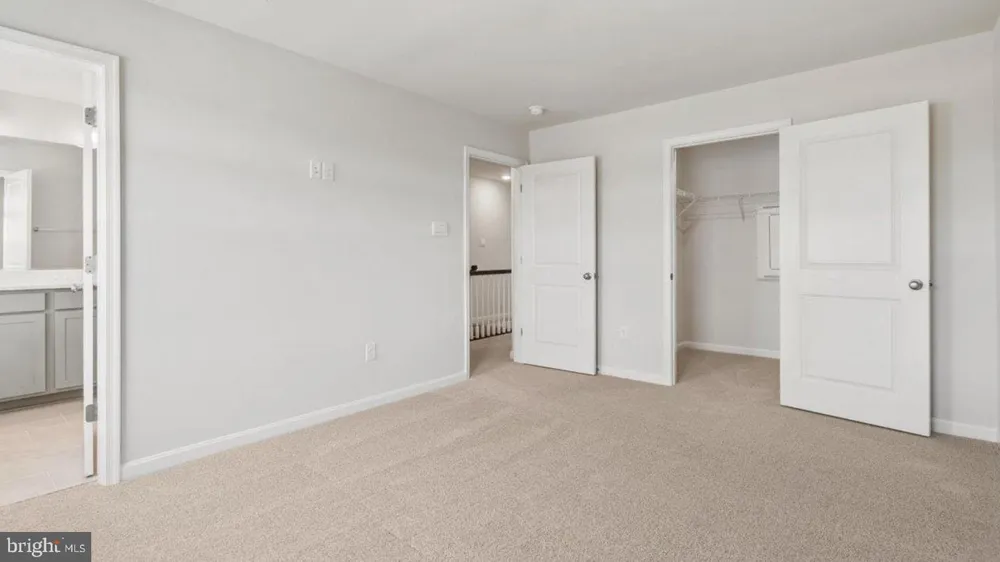31 CLEMENTON ROAD E Gibbsboro, NJ 08026
