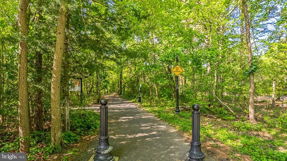 31 CLEMENTON ROAD E Gibbsboro, NJ 08026