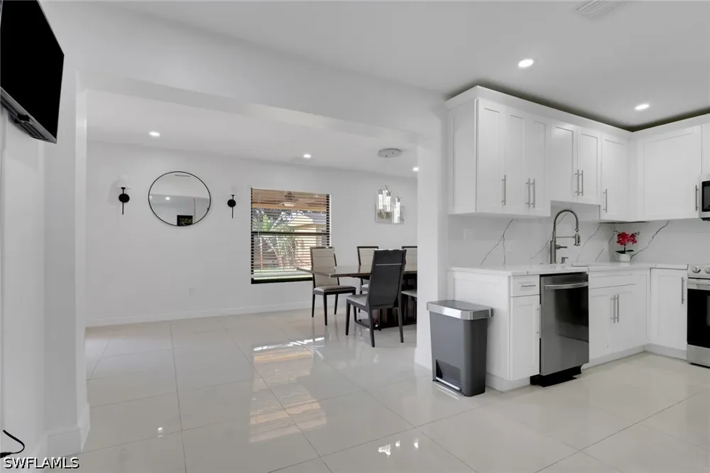 28th Avenue SW Naples, FL 34116