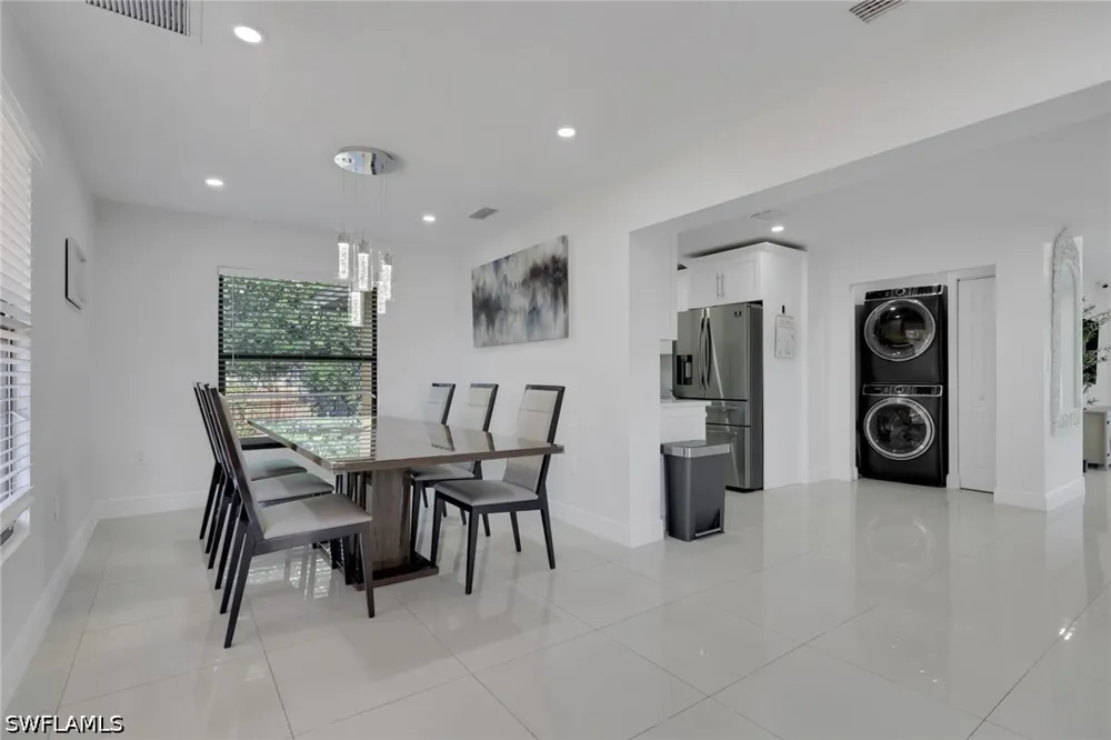 28th Avenue SW Naples, FL 34116