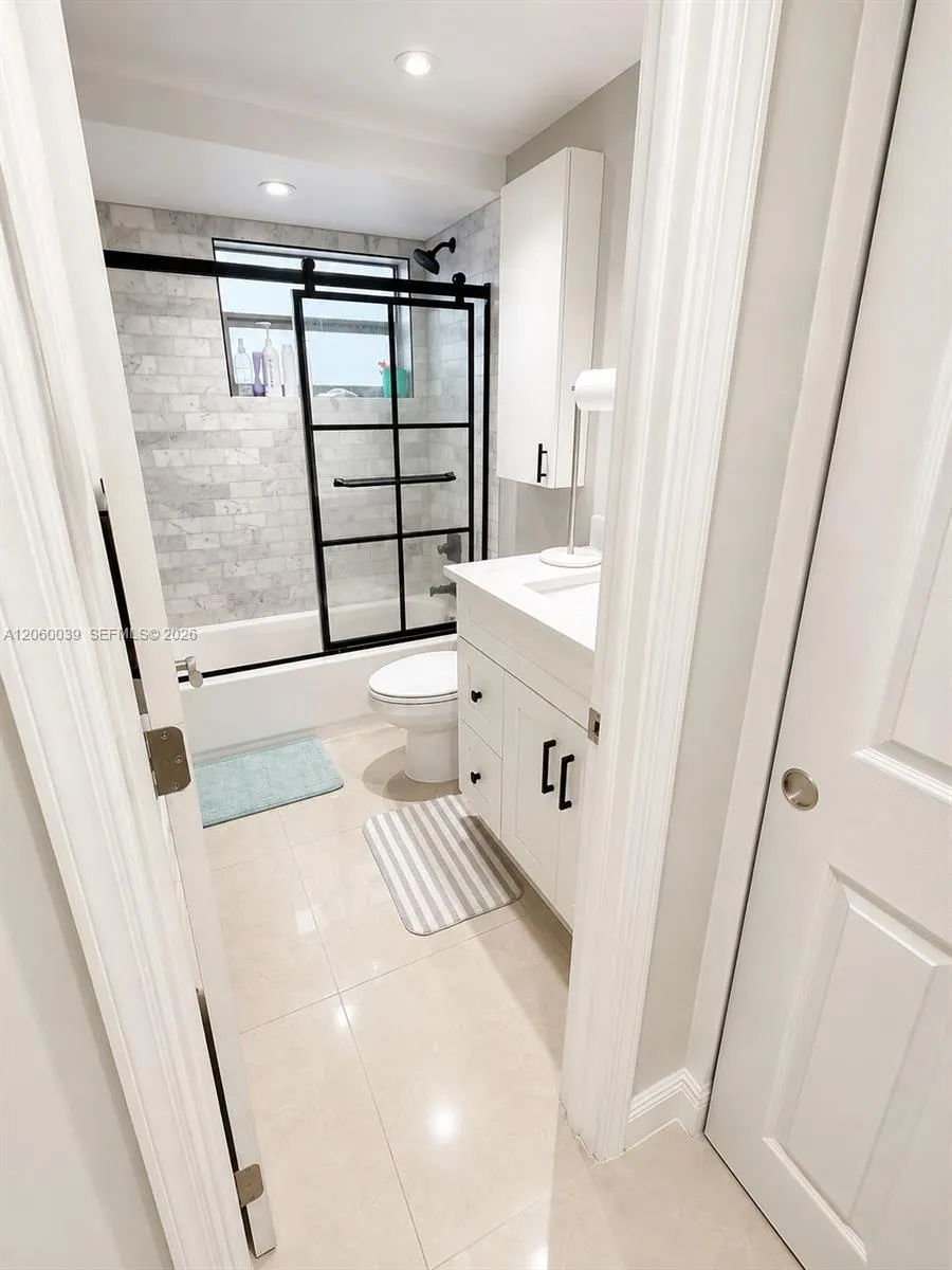 1500 S Ocean Blvd #201 Lauderdale By The Sea, FL 33062