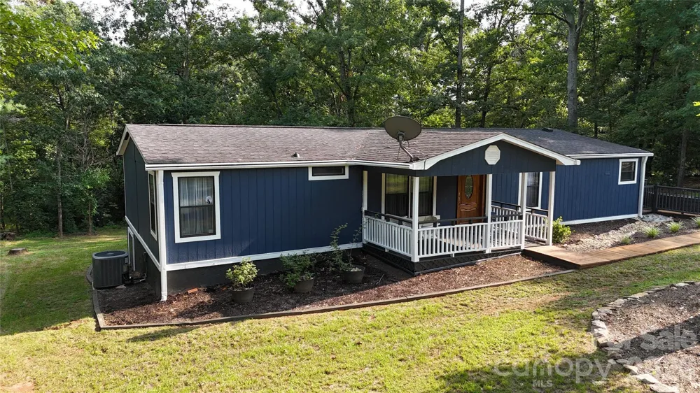 1120 Sandy Plains Road Tryon, NC 28782