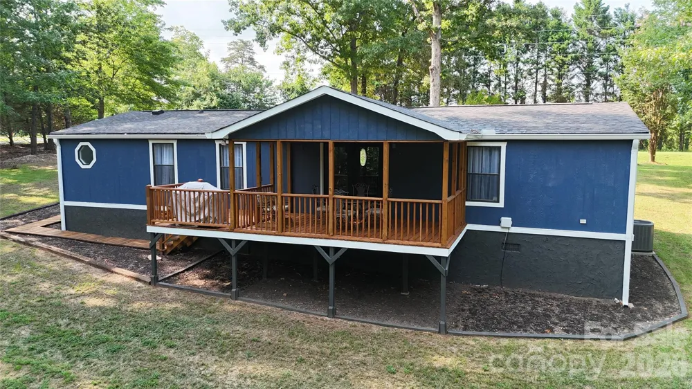 1120 Sandy Plains Road Tryon, NC 28782
