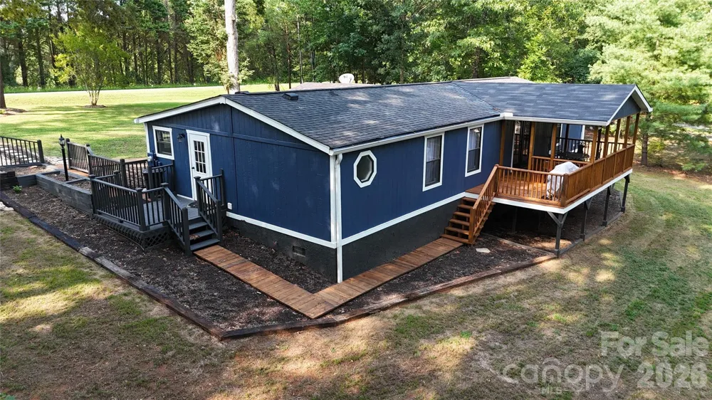1120 Sandy Plains Road Tryon, NC 28782