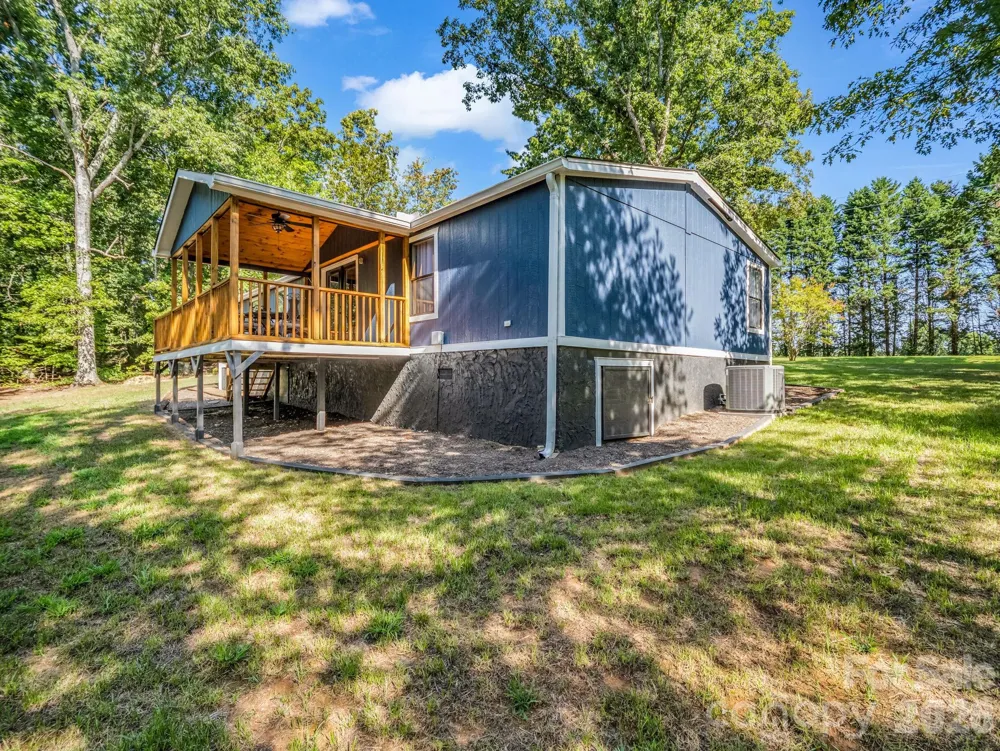 1120 Sandy Plains Road Tryon, NC 28782