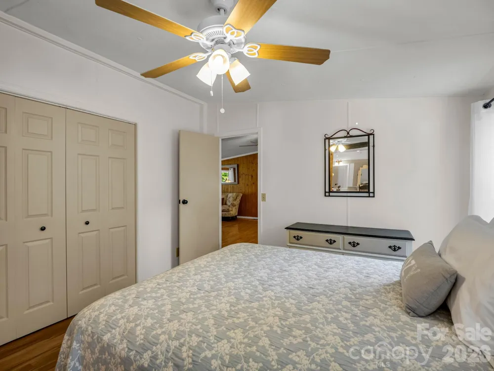 1120 Sandy Plains Road Tryon, NC 28782