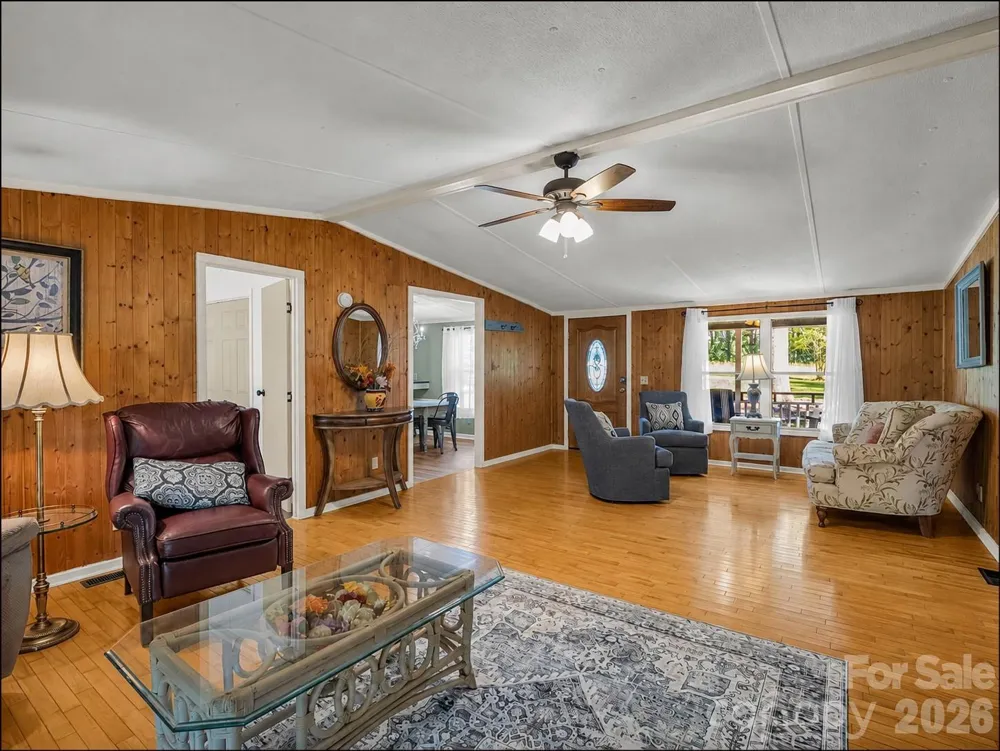 1120 Sandy Plains Road Tryon, NC 28782