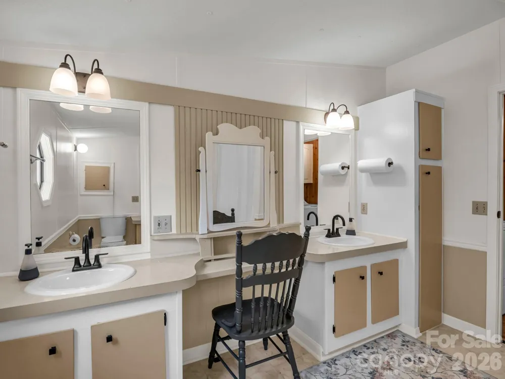 1120 Sandy Plains Road Tryon, NC 28782